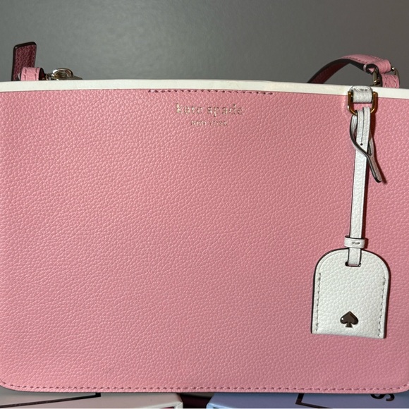 kate spade Handbags - Kate Spade Pink Crossbody